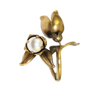 Gucci Gold Metal Flora Flower Crystal GG Pearl Ring