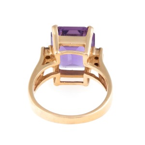 14k Yellow Gold Rectangular Step Cut Amethyst and 0.12ct. Round Brilliant Cut Diamonds Ring Size 5.5