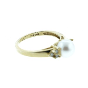 14K Yellow Gold Fresh and Water Pearl With Diamond Accent Ring 