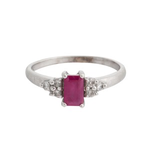 14K White Gold Ruby and 0.05 Ct Diamond Ring Size 4.5 
