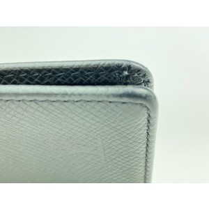 Louis Vuitton Black Taiga Leather Long Bifold Flap Wallet 10ALV102