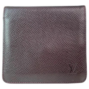 Louis Vuitton Bordeaux Taiga Leather Bifold Wallet Card Holder 15L918