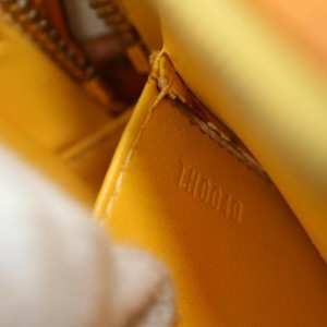 Louis Vuitton Christie MM Vernis Yellow Juliette Patent Monogram 872448