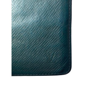 Louis Vuitton Green Taiga Leather Slender Bifold Men’s Wallet 1lv614