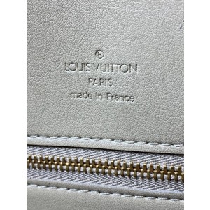 Louis Vuitton Gold Monogram Vernis Mercer Keepall Duffle 1LV1119
