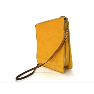 Mott patent leather crossbody bag Louis Vuitton Yellow in Patent