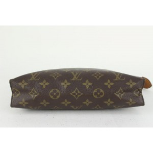 Louis Vuitton discontinued this Pochette toilette 26 because they