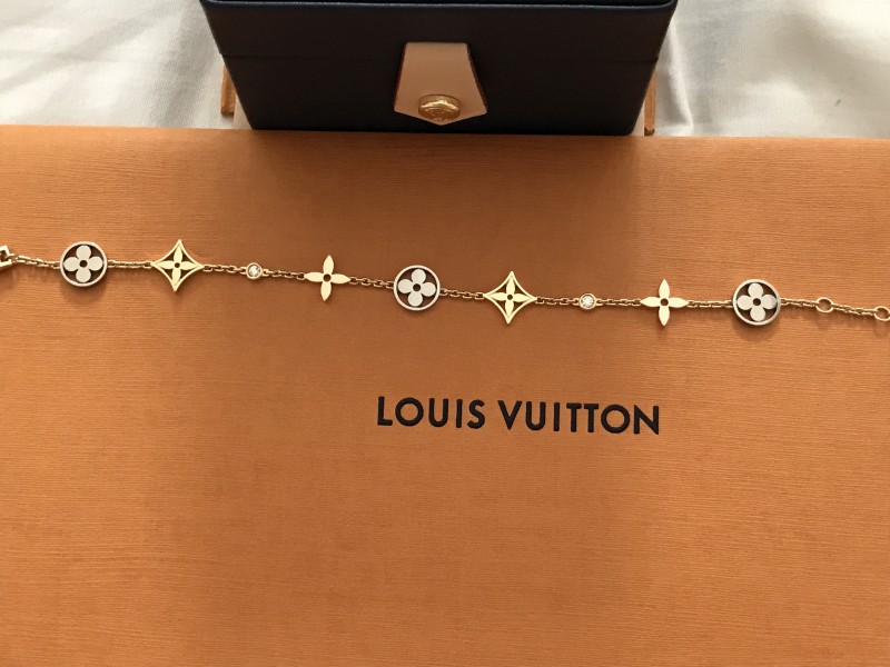 LOUIS VUITTON Louis Vuitton K18WG Bracelet Flower Diamond Brassure