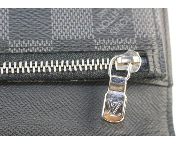 Louis Vuitton Damier Graphite Brazza Wallet Long Flap Black Grey ref.303304  - Joli Closet