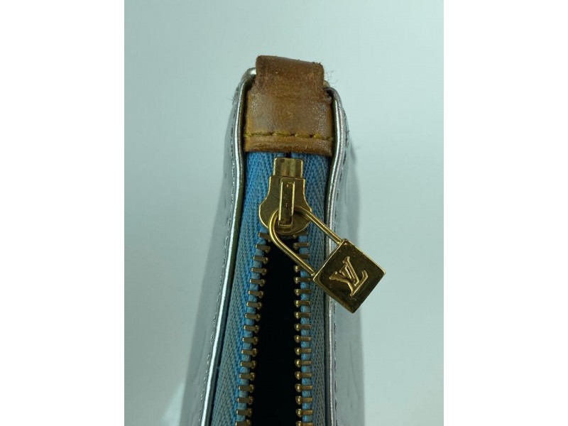 Louis Vuitton Pochette Clés in Monogram Vernis Leather – Bluegrass Bling