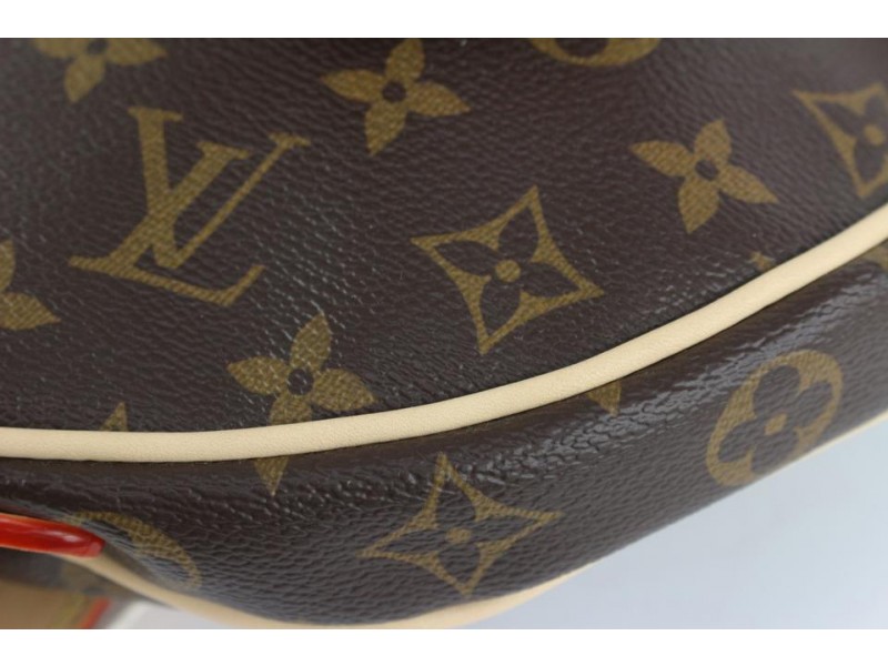 LOUIS VUITTON Monogram Tennis Racket Cover with Ball Pouch 1188325